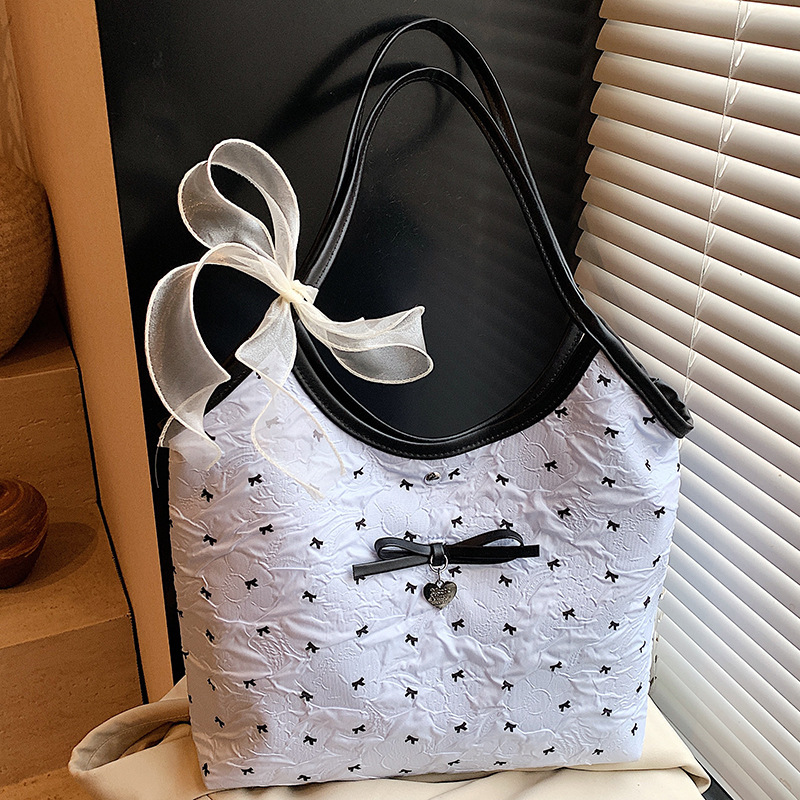 New 2025 Large-Capacity Heart-Style Bow New Casual Shoulder Shopping Bag Class Commuting Tote Bag