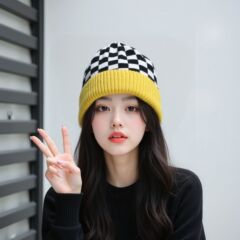 帽子女针织毛线帽秋冬季百搭大头围绿色宽松ins潮显脸小手套套装