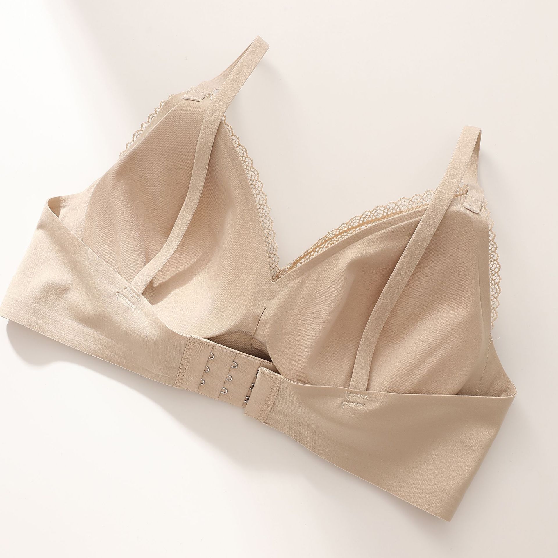 Ropa interior de estilo francés las mujeres del cordón floral gel jalea fina sujetador cómodo triángulo taza mama contratación pequeño OB020