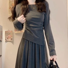 小个子早秋氛围感穿搭灰色连衣裙子女秋季新款收腰显瘦高级感长裙