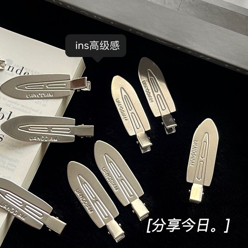韓国ネット赤金属無痕ヘアクリップ前髪クリップ夏化粧側端砕毛クリップ髪飾り|undefined
