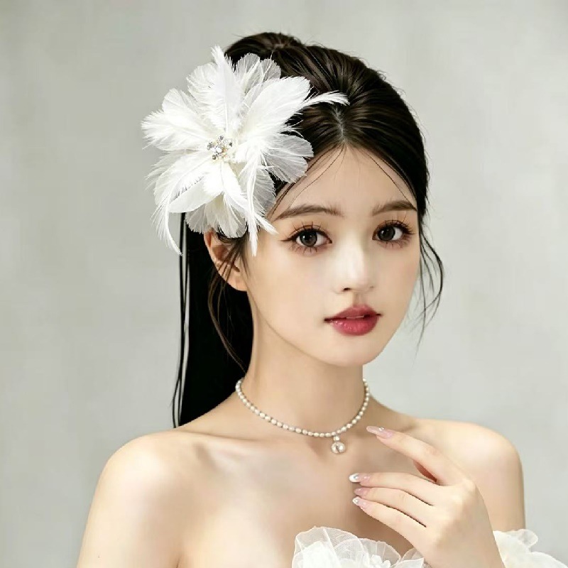 96# 흰색 깃털 머리핀 1개