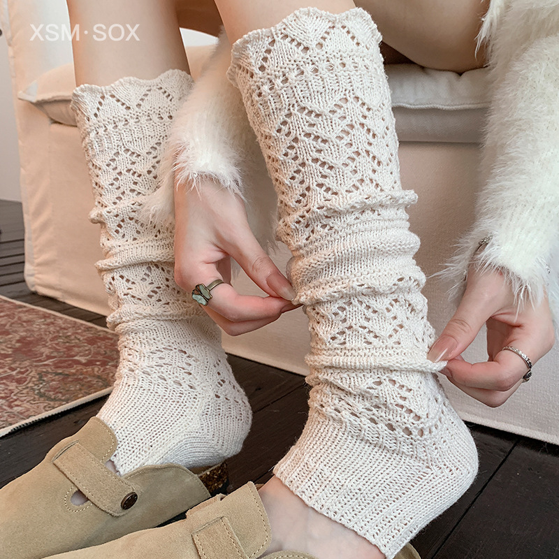 Botas Calcetines de algodón mujer en relieve hueco cálido tejido retro gris industria pesada tubo largo otoño e invierno apilado pantorrilla cubierta de pierna