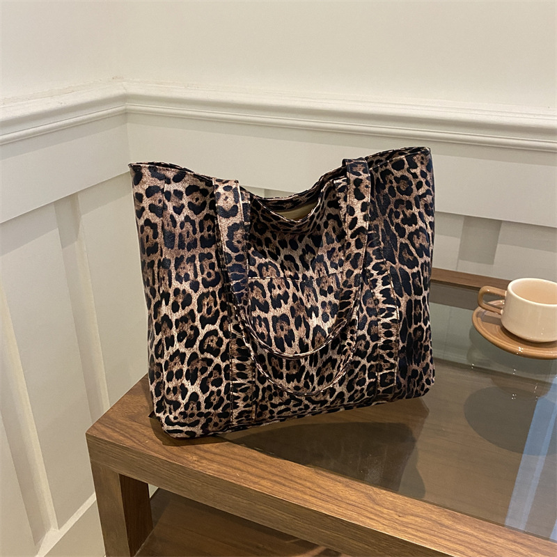 Bolsa de moda para niños y niñas simple mochila de viaje de gran capacidad bolsa de hombro bolsa de invierno 2024