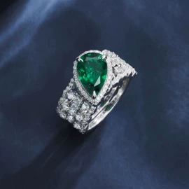 戒指;宝石手饰;宝石项饰