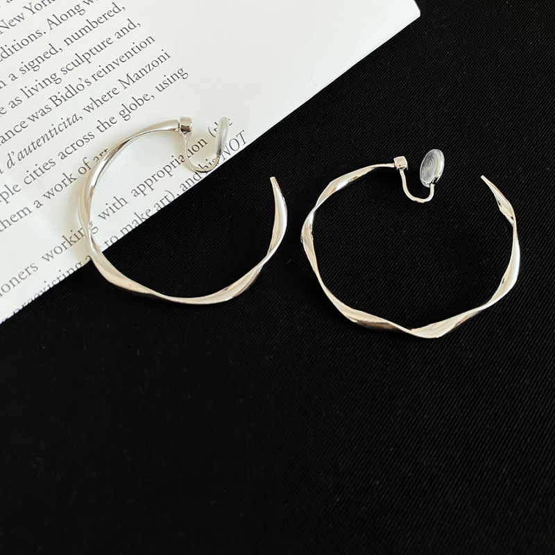 Clip de orejas - Silver 4cm