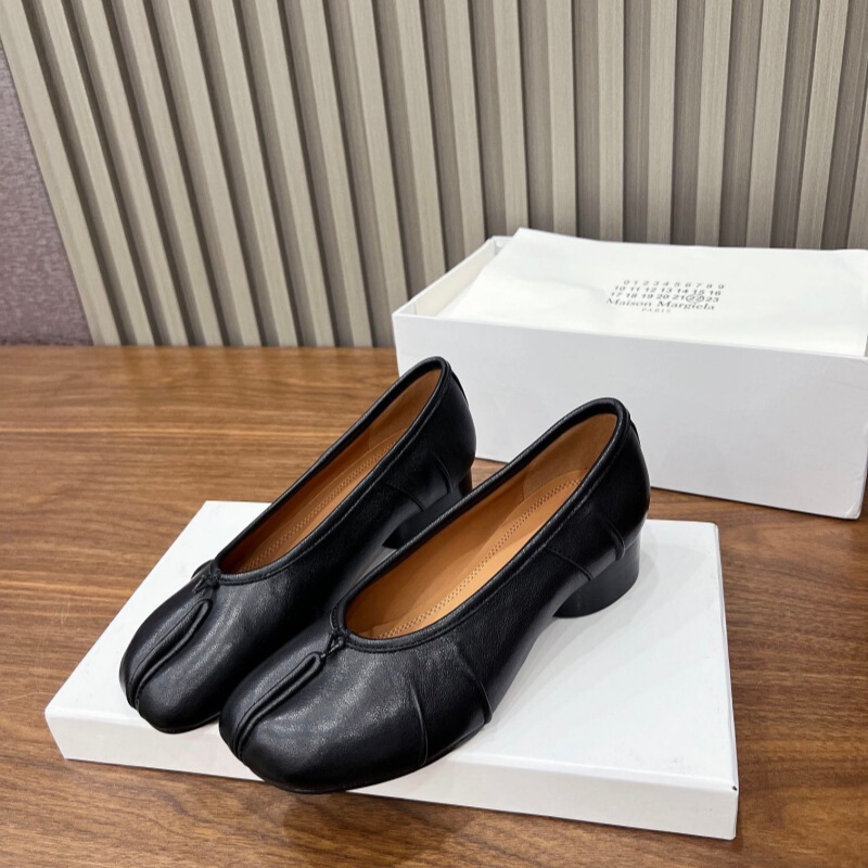 High-Quality Sheepskin Tabi Split-Toe Shoes for Women, Mid-Heel Pig's Hoof Shoes, Margiela Ballet Mary Jane Women's Flats