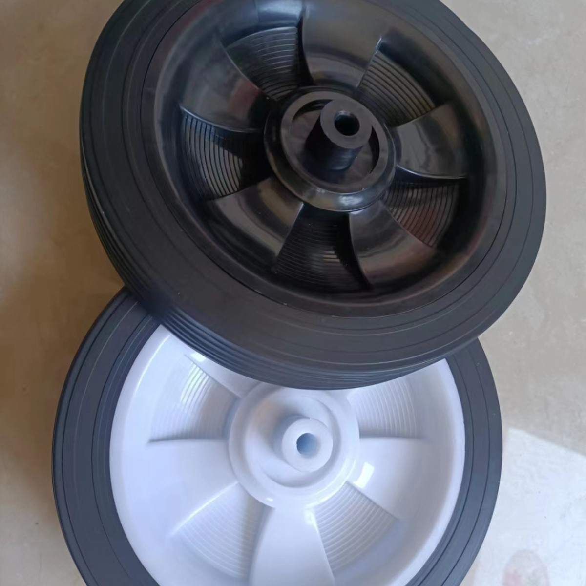 源头厂家8寸户外折叠车露营车工具车PVC直纹轮子