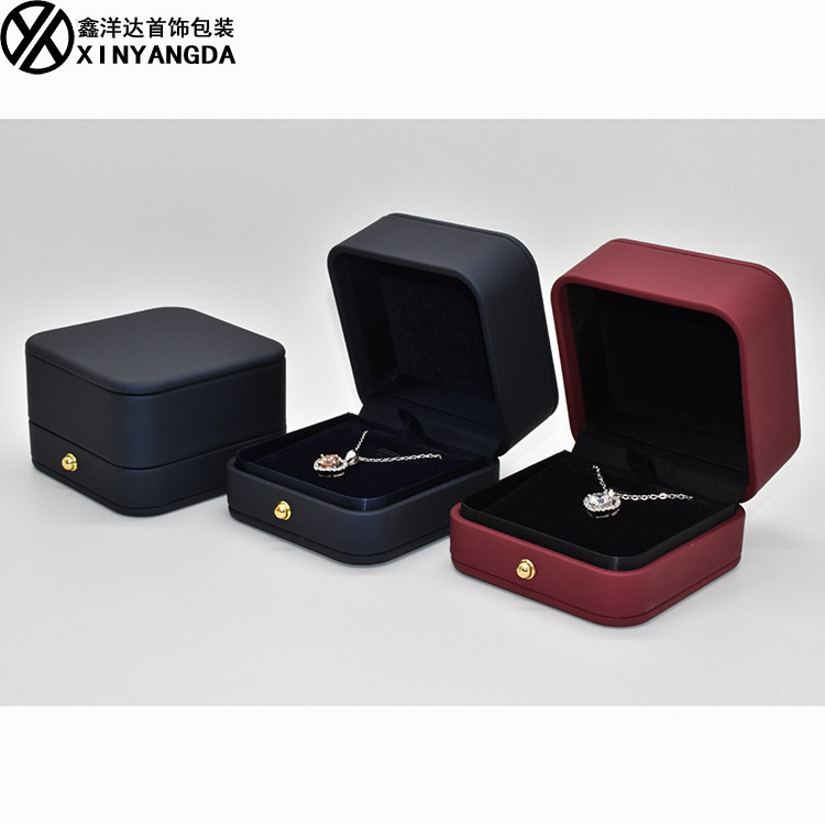 工厂现货一箱批发高档珠宝首饰包装项链饰品盒PU皮圆角袖扣吊坠盒