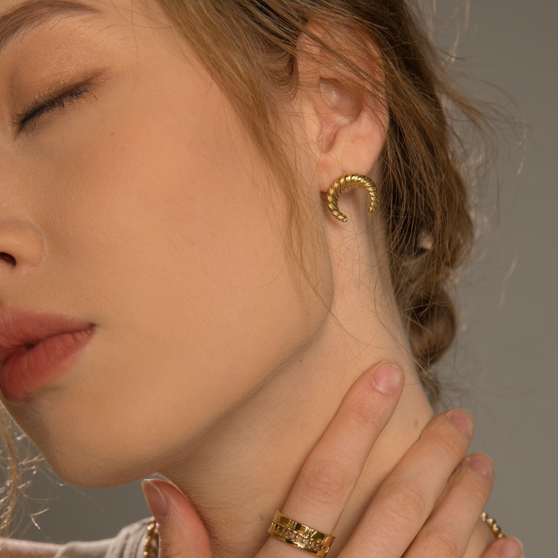 Daily Occasion 304 Stainless Steel Material C Shape Pattern 1 Pair Fashion C Shape Plating Inlay 304 Stainless Steel Artificial Gemstones Ear Studs