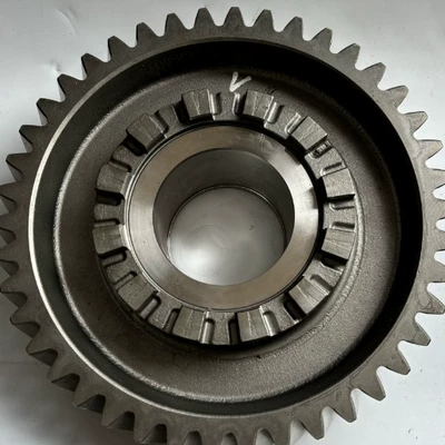 Transmission gear and shaft supporting HD90149326107