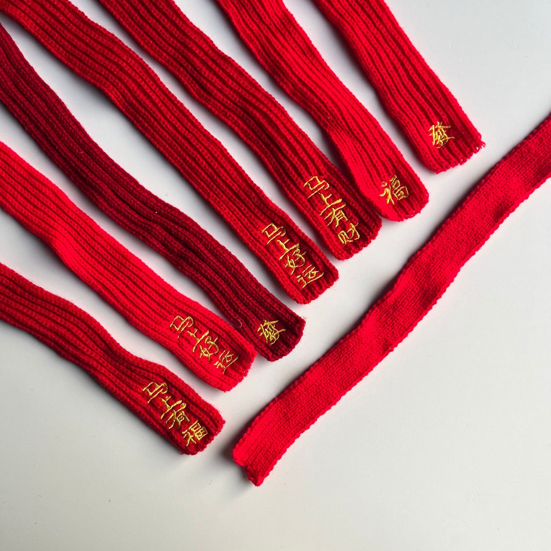毛绒玩偶公仔围巾泰迪熊新年红色围脖公仔马年吉祥物衣服装配饰