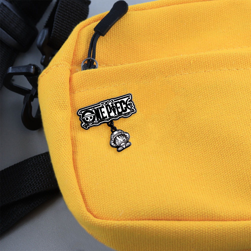 Straw Hat Luffy Pendant Enamel Badge Adventure Fantasy Animation Brooch Bag Accessories Personalized Pendant