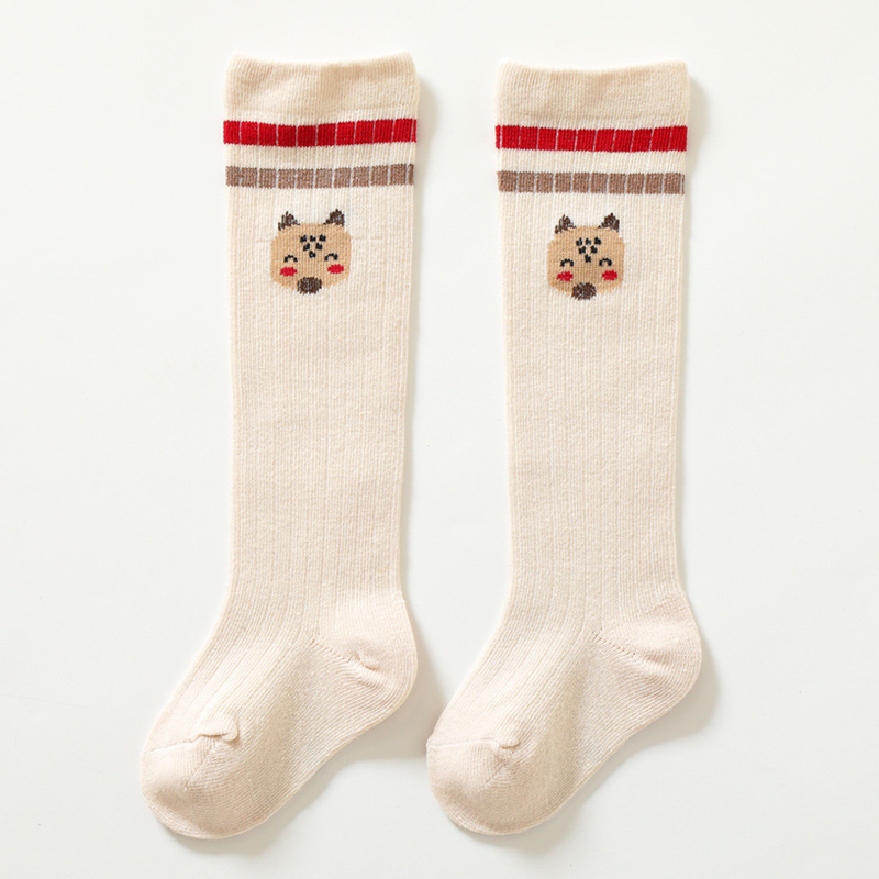 2025 otoño e invierno nuevas medias de bebé coreanas estilo universitario calcetines de pantorrilla para niños calcetines altos para estudiantes de animales a rayas