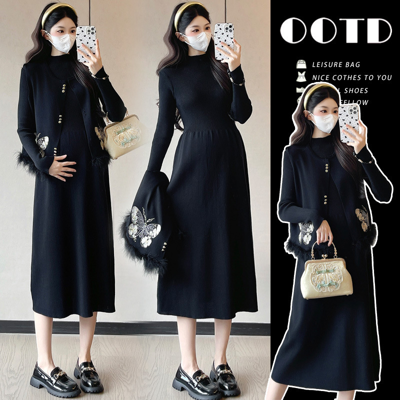 Autumn and Winter Postpartum Nursing Dress Thickened New Korean Style Fashion Embroidered Butterfly Slimming Outing Nursing Clothing Set
