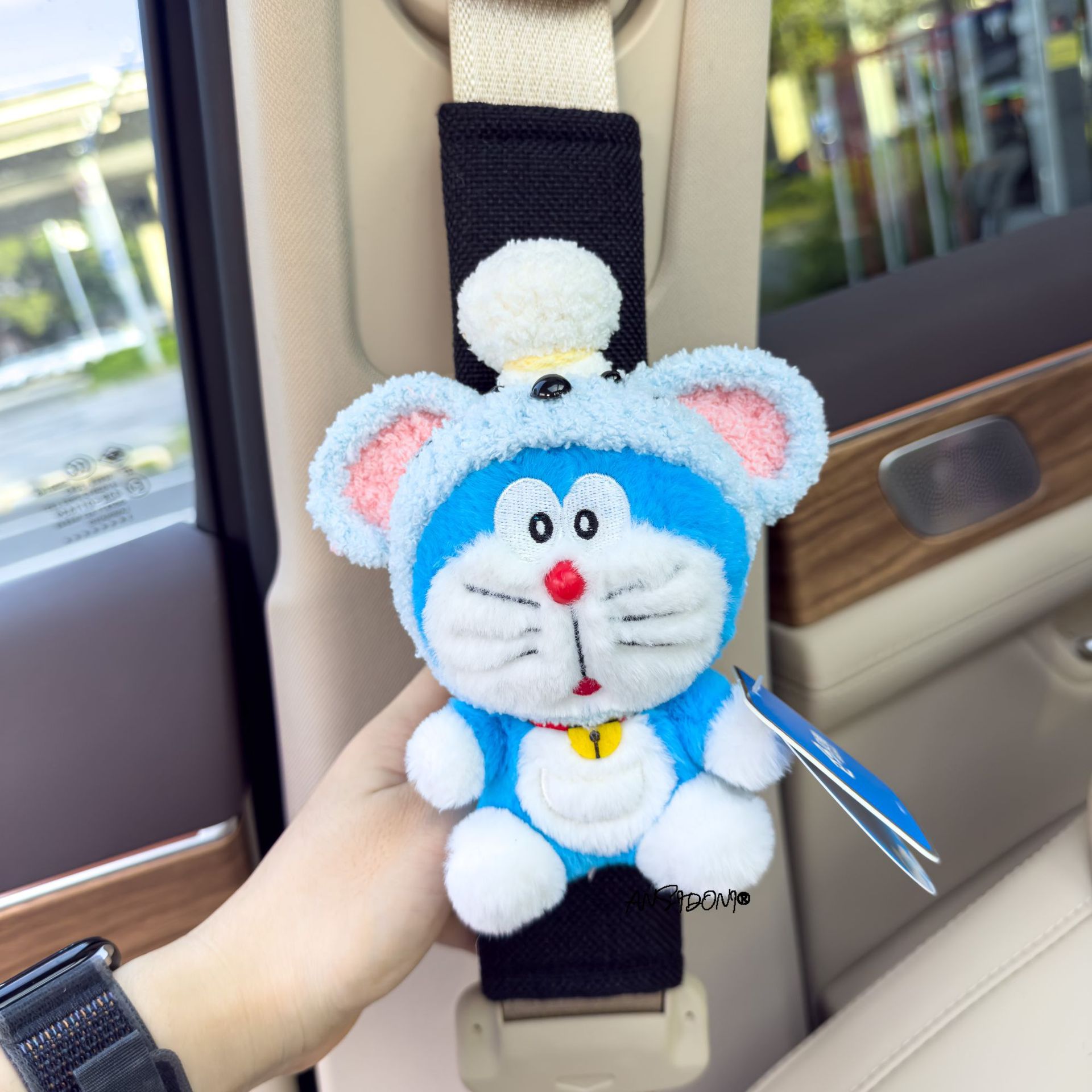 Doraemon Car Seat Belt Shoulder Pads for All Seasons, Cartoon Cute Car Interior Accessories, Women's Seat Belt Covers