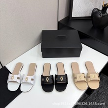 ߶Ʒ|2025¿СLƤ^ƽװٴһЬŮ⴩Ь