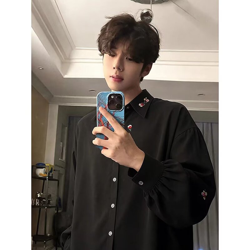 Black floral embroidered shirt, unisex, autumn style, American trendy brand, long-sleeved shirt for layering, with a unique and stylish design Black floral embroidered shirt, unisex, autumn style, American trendy brand, long-sleeved shirt for layering, with a unique and stylish design