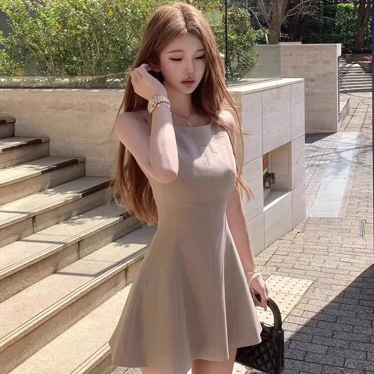 French Retro Style Sleeveless Dress for Women, Summer Waist-Cinching Slim Fit Hepburn-Style A-Line Short Dress
