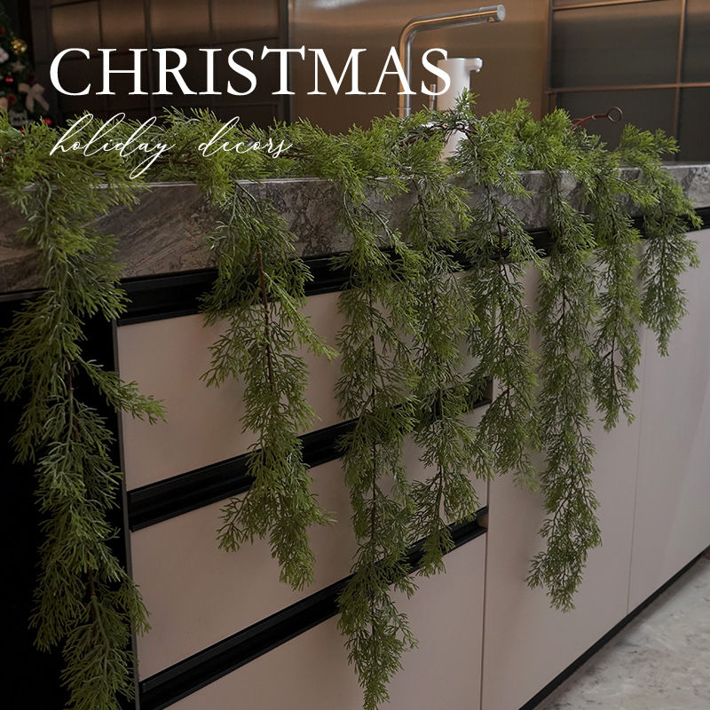 2025 nuevo estilo PE flor de Navidad anillo de cedro frío ratán pared colgante de ventana adorno de Navidad adorno al por mayor