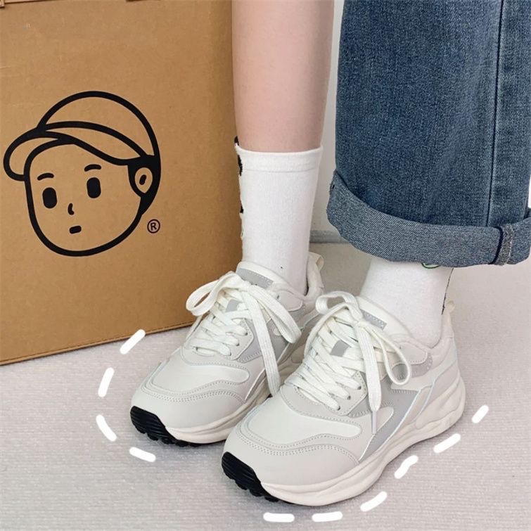 Zapatos deportivos 2026 nuevos zapatos versátiles en otoño ligero con suela gruesa zapatos casuales de papá zapatos de mujer zapatos de altura zapatos de mujer