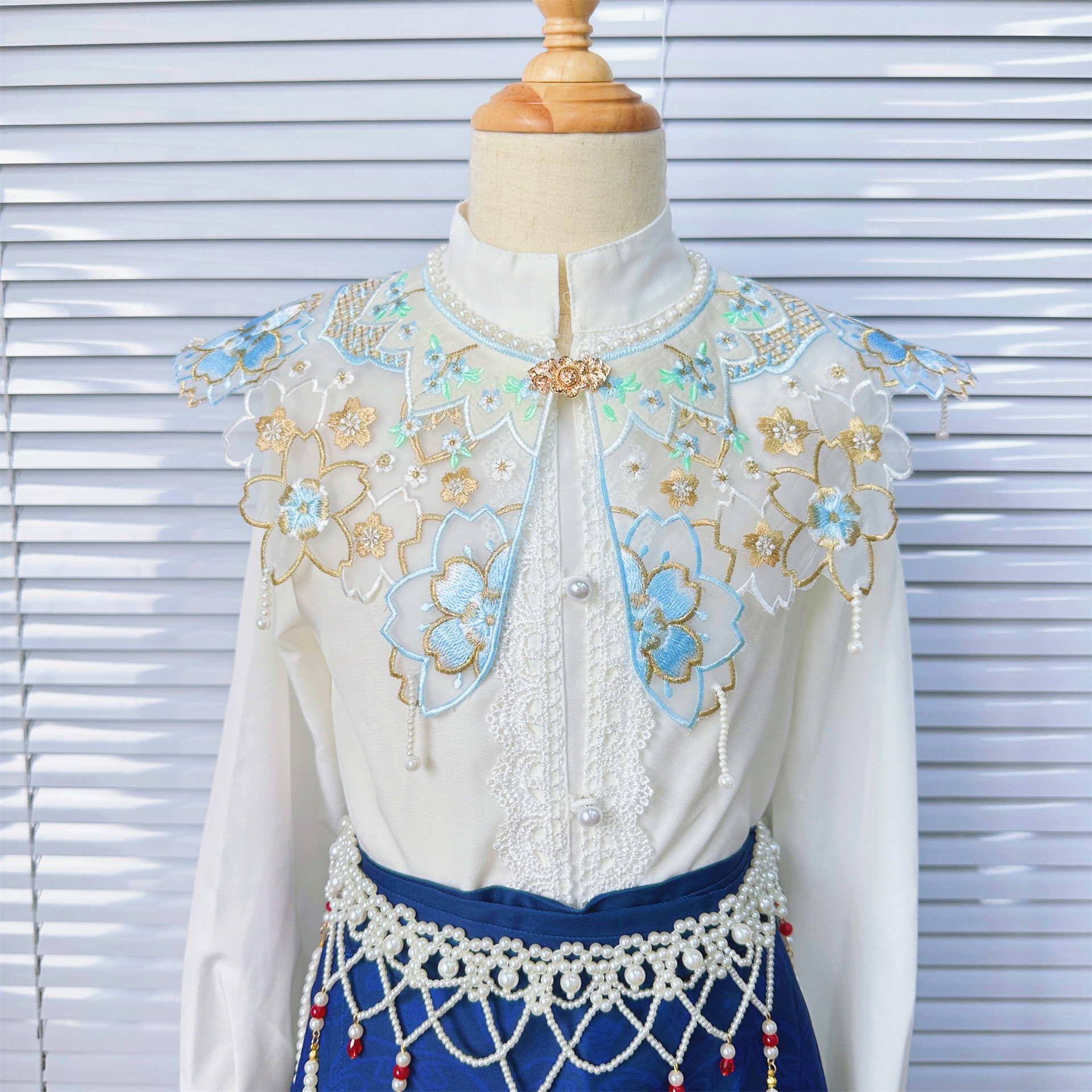 Collar bordado colorido con cuentas borla collar flor estilo antiguo hanfu chaleco falda niños vestido de mujer a juego collar falso
