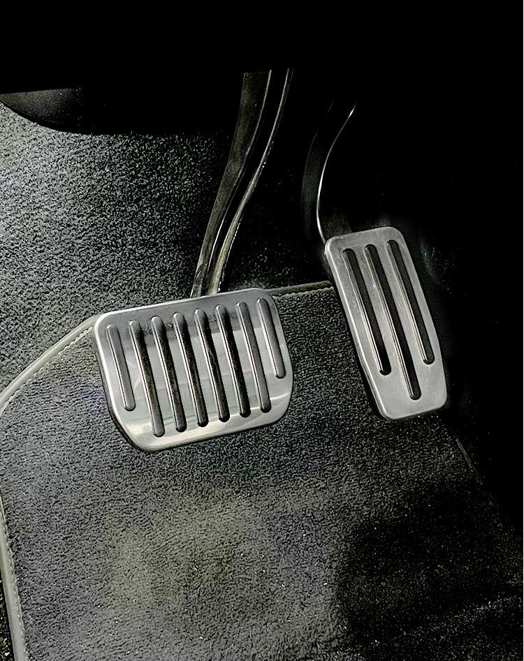 Suitable for Tesla Model3/Y GM Huanxin MY aluminum alloy accelerator brake rest protection pedal