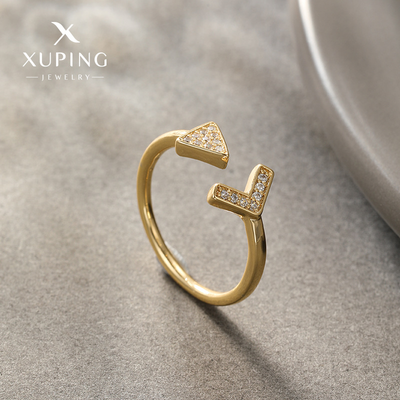 Nuevo anillo geométrico ajustable de Xuping con gemas artificiales, diseño único, accesorio sencillo y moderno.