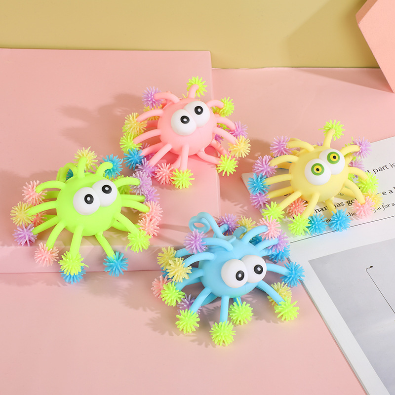 Juguetes de dibujos animados luminosos juguetes de niños luminosos ventiladores flash balls de pelo juguetes electrónicos juguetes descomprimidos