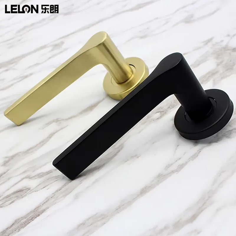 Personalizado 304 acero inoxidable imitación de fundición de mano de puerta hotel doméstico universal dibujado oro lujoso mano de puerta de dormitorio