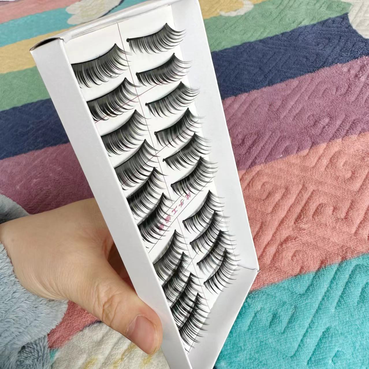 Pestañas postizas, pestañas gruesas, actuación en el escenario, estudiante, maquillador para niños, niña de jardín de infantes latino