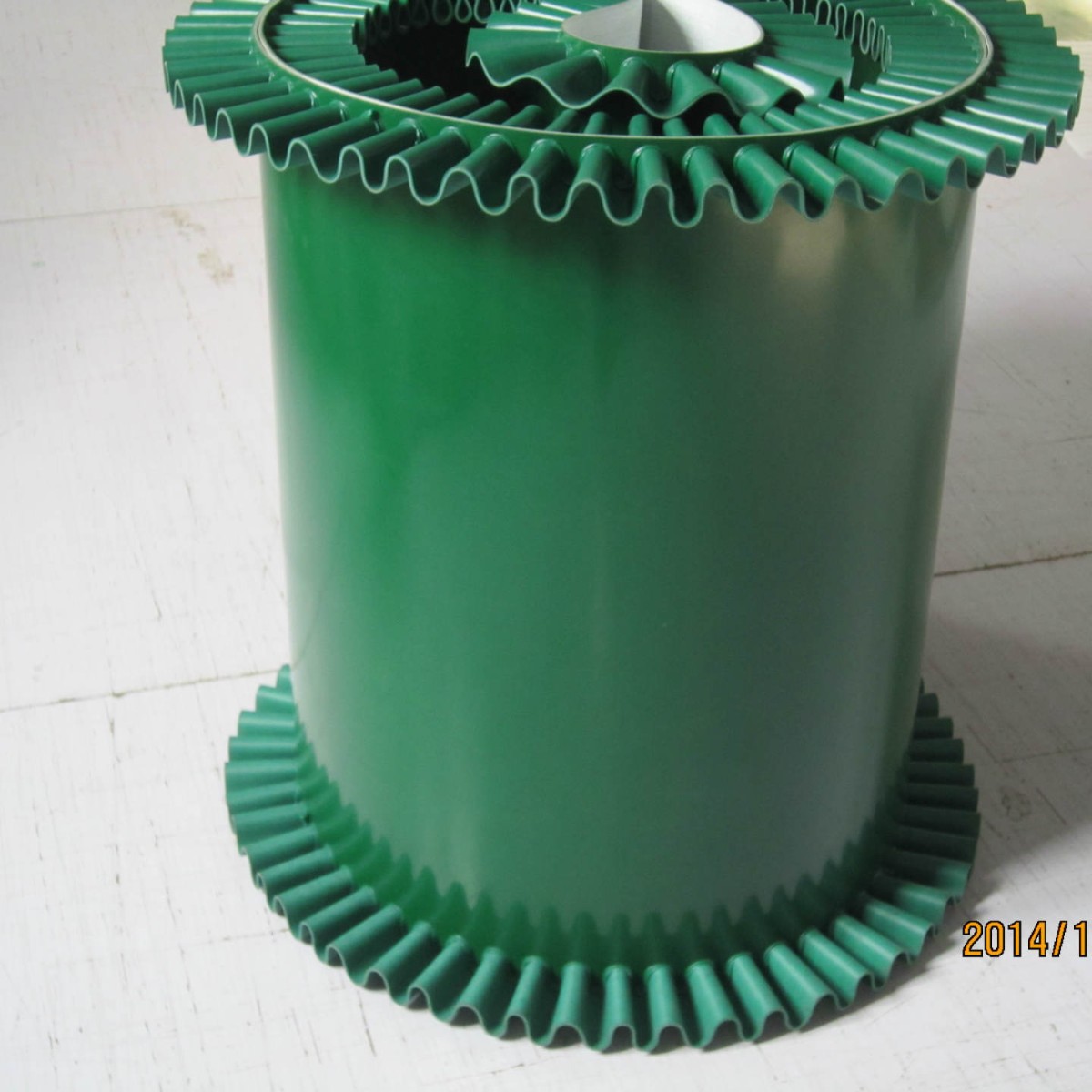 青岛PVC加裙边挡板PU皮带 硅胶PE输送带非标准件现货