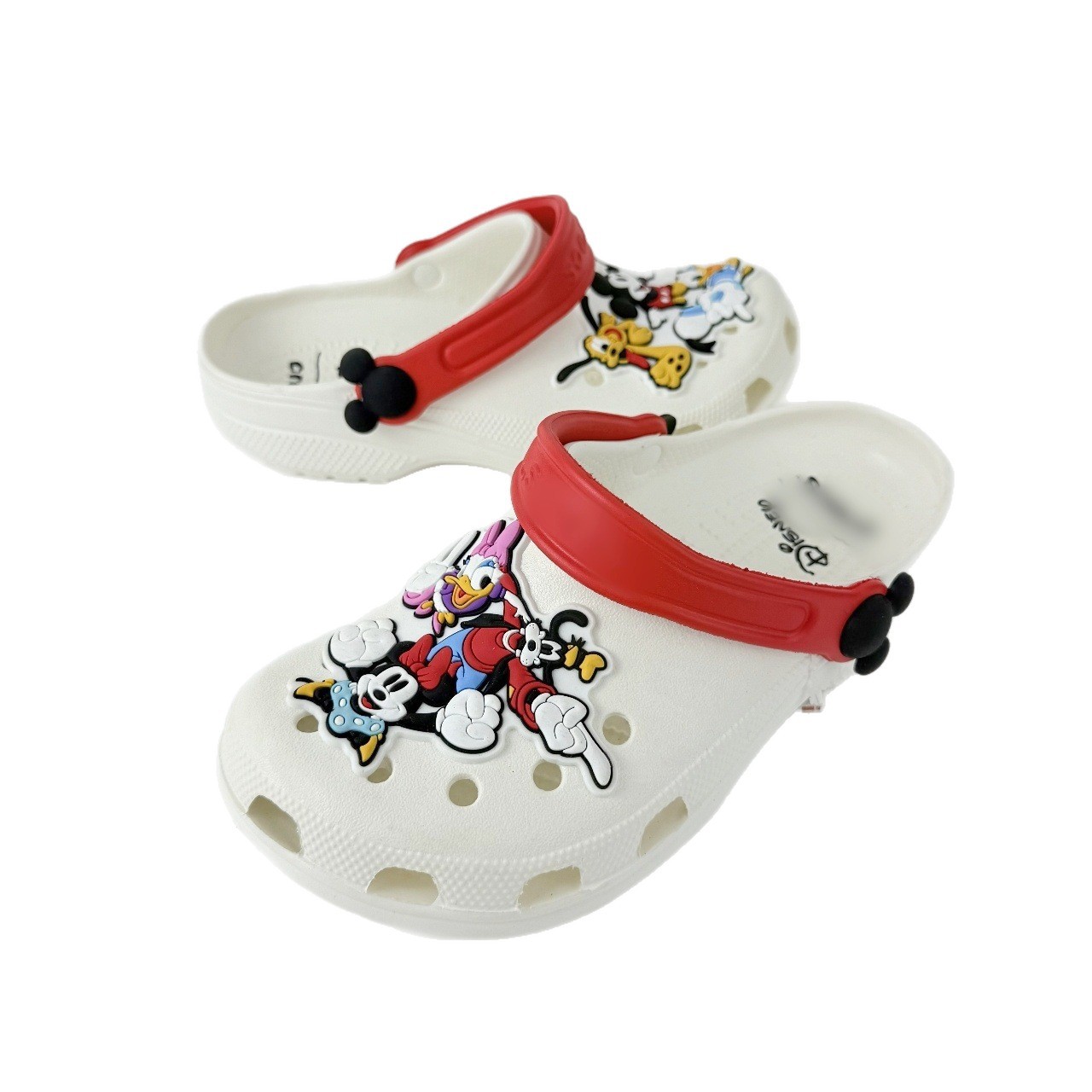 La nueva estrella de la casa de Croca, Winnie the Pooh, oso marrón, monstruo eléctrico, Mickey Minnie, zapatos de agujero de padres e hijos.