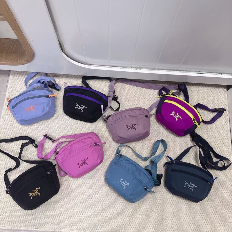 Chicken Skeleton Maint 1L Male and Female Couple Casual Outdoor Sports Bird Shoulder Crossbody Bag Waist Bag Small Bag Chest Bag Female Chicken Skeleton Maint 1L Male and Female Couple Casual Outdoor Sports Bird Shoulder Crossbody Bag Waist Bag Small Bag Chest Bag Female