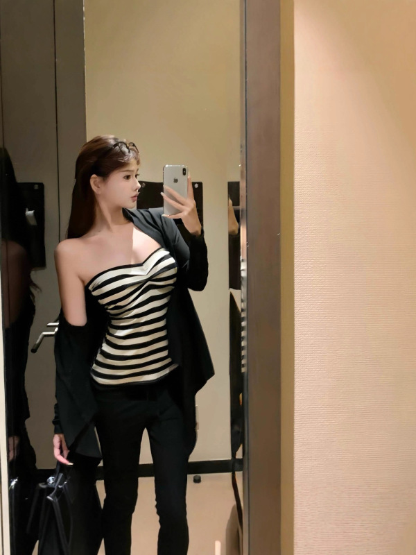 【自家工厂现货】韩系纯欲辣妹条纹抹胸秋季气质心机上衣女装潮|undefined
