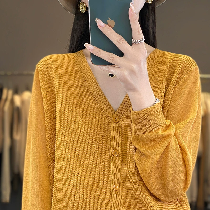 2024 Новый ледяной свитер кардиган с V-образным вырезом с полыми рубашками с кондиционером темпераментный универсальный солнцезащитный крем