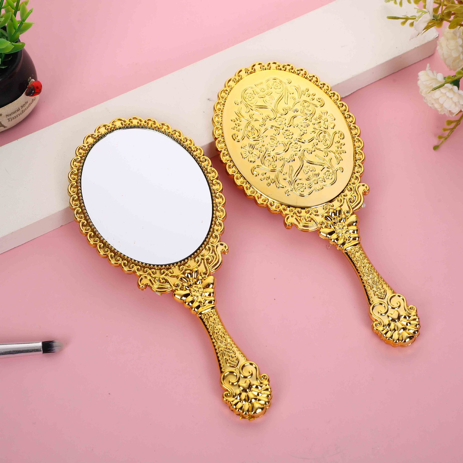 Espejo de mano retro con encaje, espejo de maquillaje electrochapado, espejo pequeño portátil, espejo de tocador de escritorio
