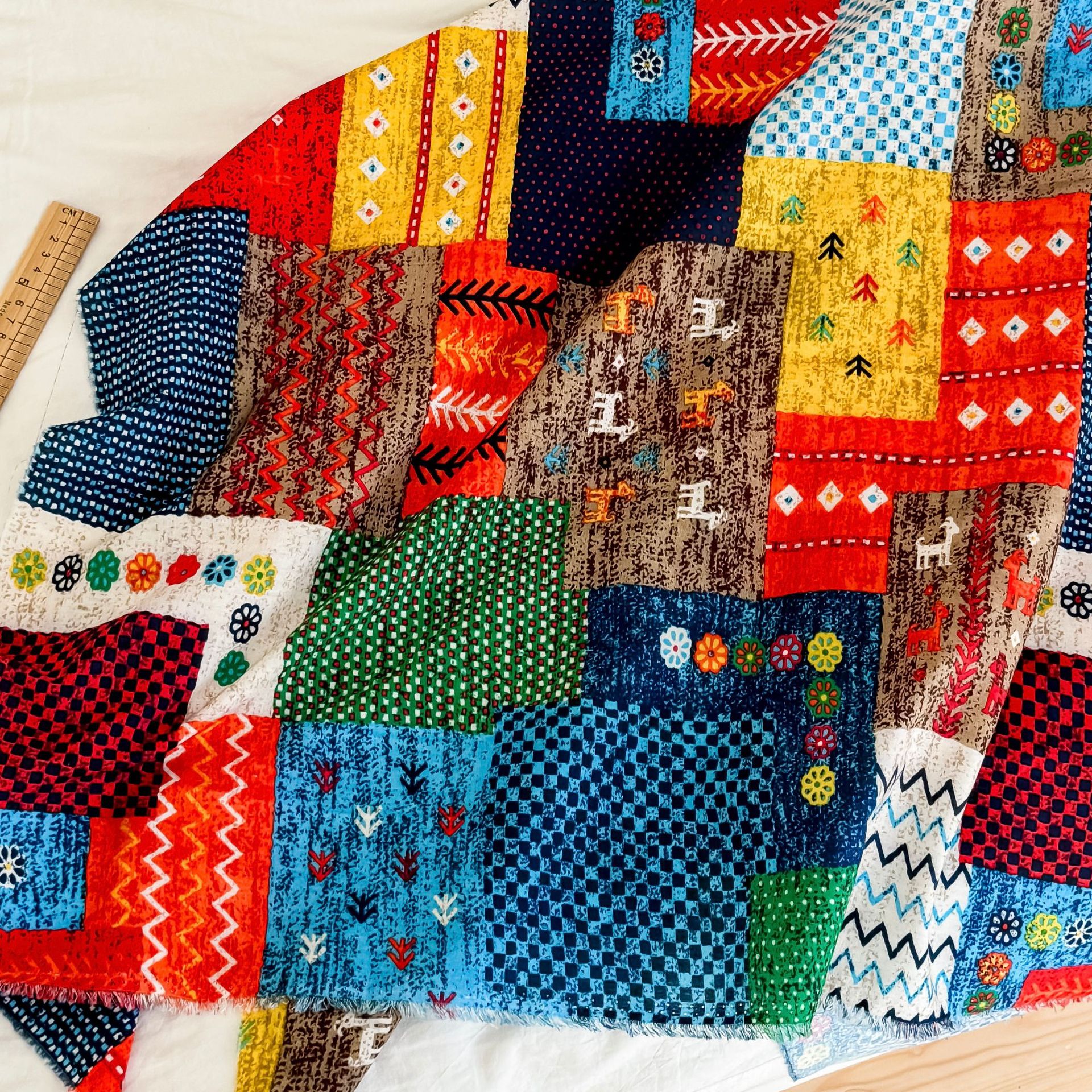 纯棉春夏新款复古民族风碎花拼布面料童装连衣裙服装桌布箱包布料