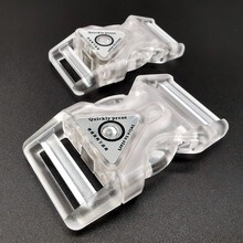 リュックサックの母の調節バックル透明led夜間発光プラスチックバックルペット牽引紐バックルかばんアクセサリー