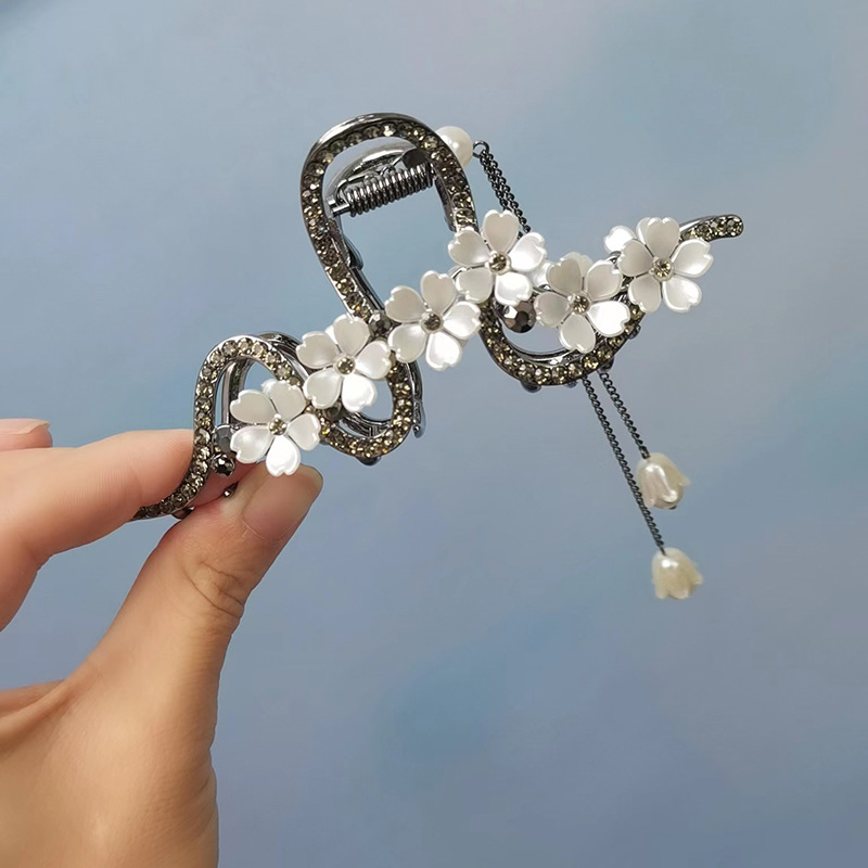 Fashion Sweet Tassel Flower Alloy Plating Artificial Pearls Rhinestones Hair Clip3