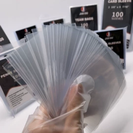 证件卡、挂绳;艺术收藏;其他塑料薄膜