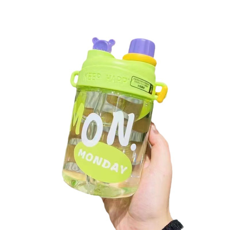 Xinbeidi 7008 simple de alta apariencia doble taza de beber estudiante Correa portátil al aire libre taza de paja de plástico taza de espacio