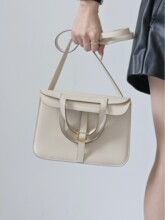 ���ֿpϞ���M���^��TCţƤ�R����μ�����б���25��ٝ���ֹ�Ů��