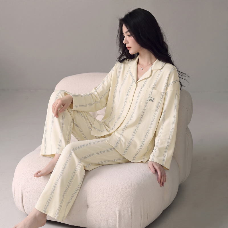Women's pure cotton cardigan pajamas with a lapel collar, long sleeves, and long pants, suitable for spring and autumn, loose-fitting, skin-friendly, and can be worn as loungewear; a two-piece set