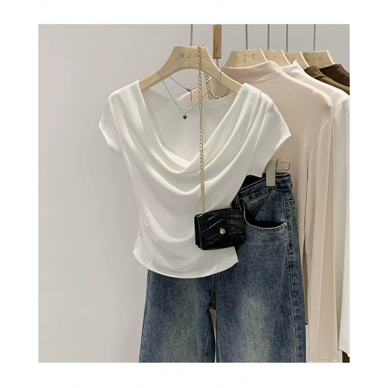 Женская облегающая эластичная футболка с короткими рукавами и воротником-стойкой в ​​стиле дизайна, новый укороченный топ для горячих девушек лета 2025 года.