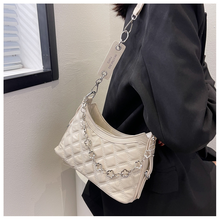 Borsa da donna piccola borsa di design di nicchia Borsa da donna 2023 nuova borsa a tracolla con catena a rombo di fascia alta estiva piccola borsa quadrata esplosiva_voghion.com