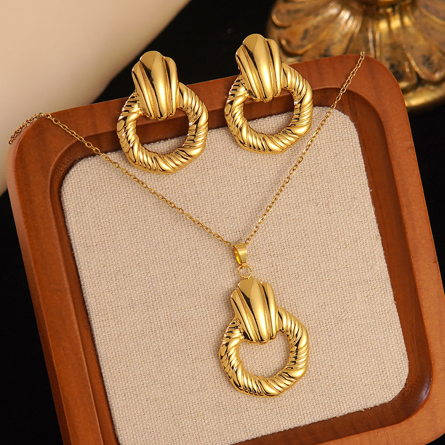 중공 원형 슈트