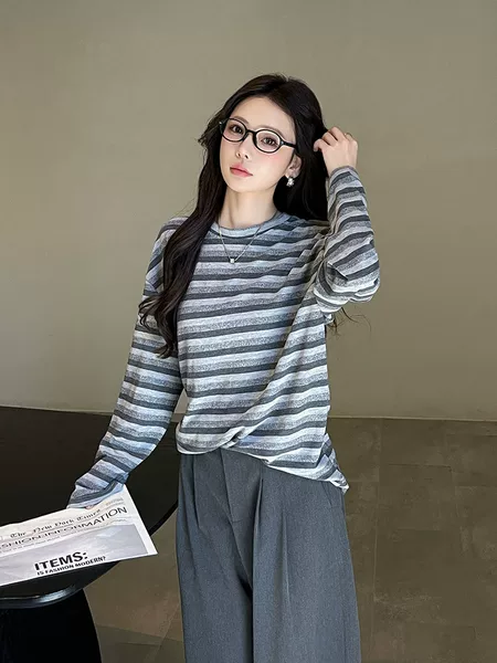 Lazy Chic Style Spring, Autumn, and Winter Base Shirt 2026 American-Style Striped T-Shirt for Women, Loose Mid-Length Long-Sleeve Top