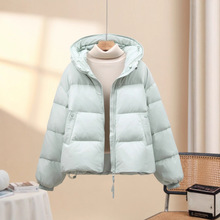 2025年冬季新款休闲羽绒服女短款韩版连帽宽松百搭面包服加厚外套
