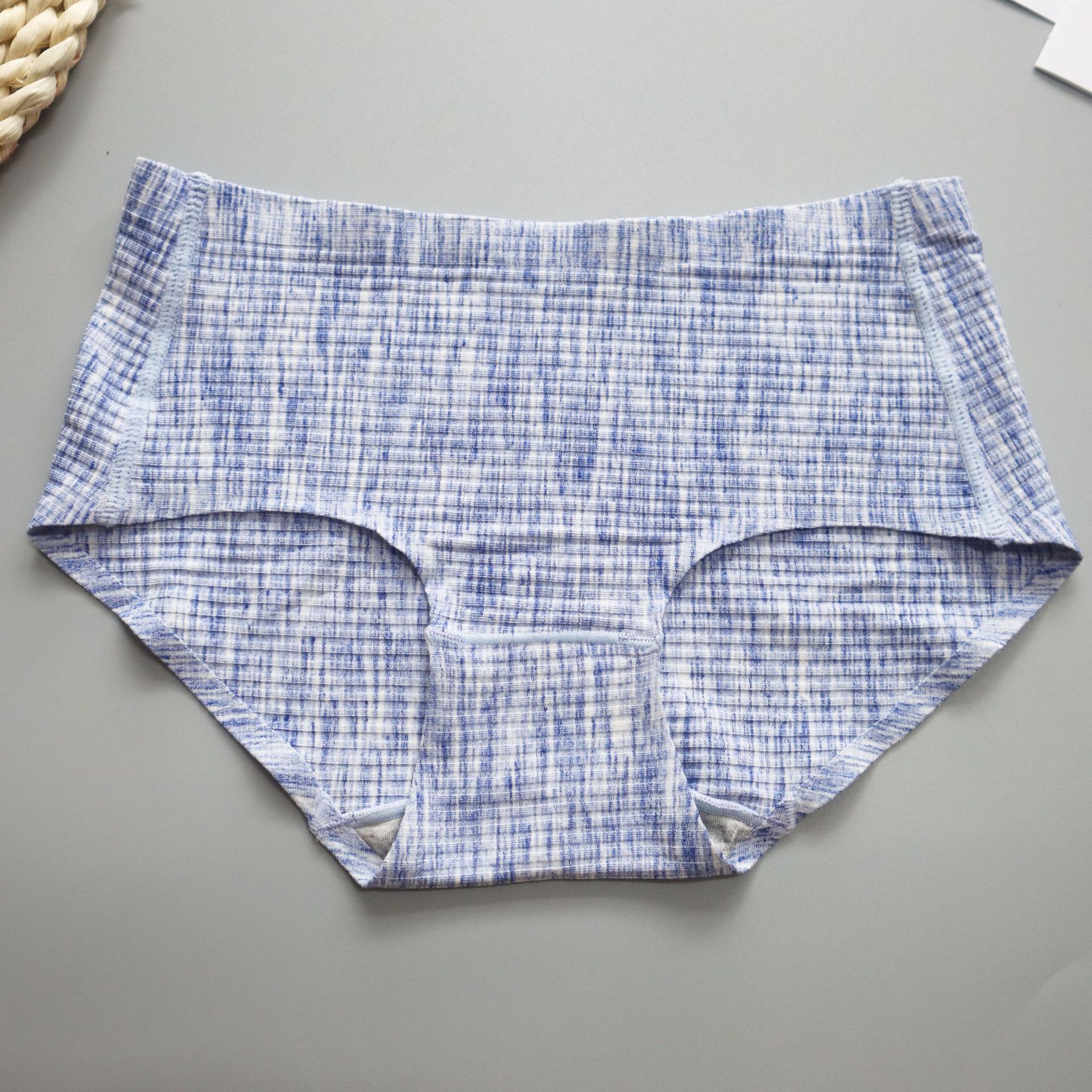 秋冬女士罗纹棉质一片式舒适透气内裤女高弹力彩棉纱